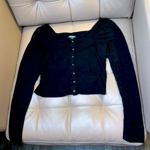 Wild Fable black snap closure crop top size M